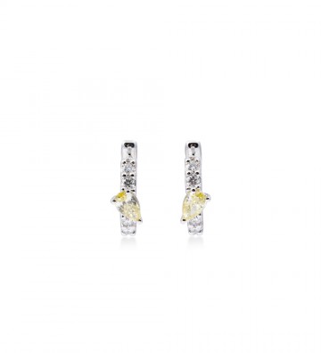 Paio orecchini in oro bianco anella con brillanti e goccia diamante